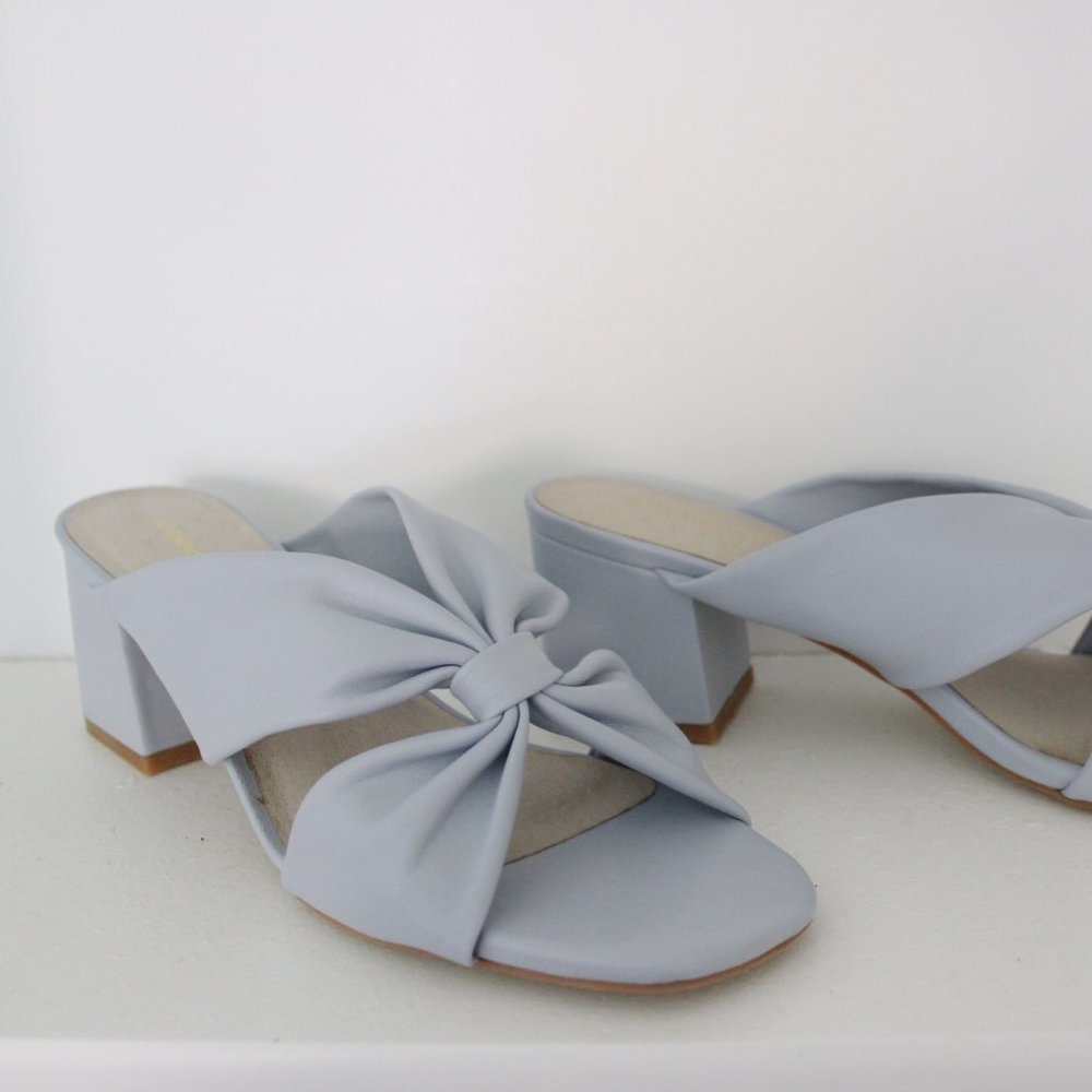 Intentionally Blank "Hannah" Heel (Haze color)